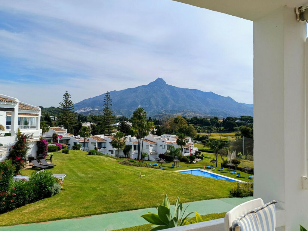 Penthouse Nueva Andalucía Málaga - image 6