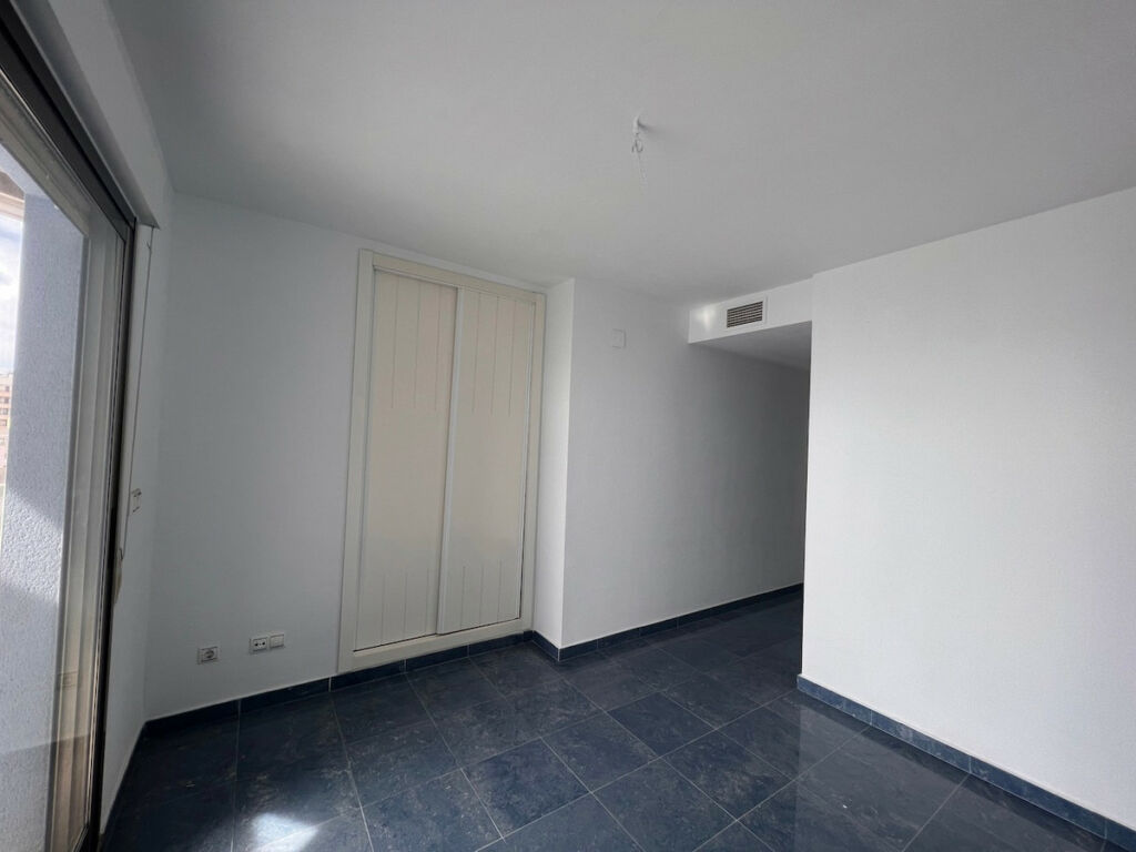 Middle Floor Apartment Calpe Alicante - image 6
