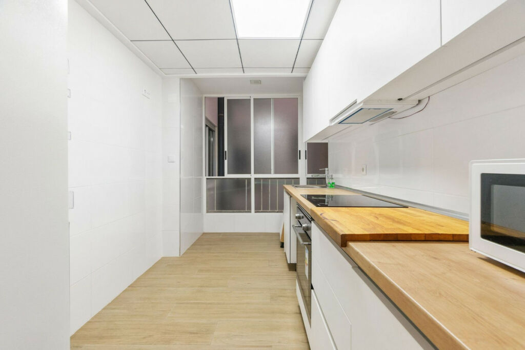 Middle Floor Apartment Playa Del Cura Alicante - image 6