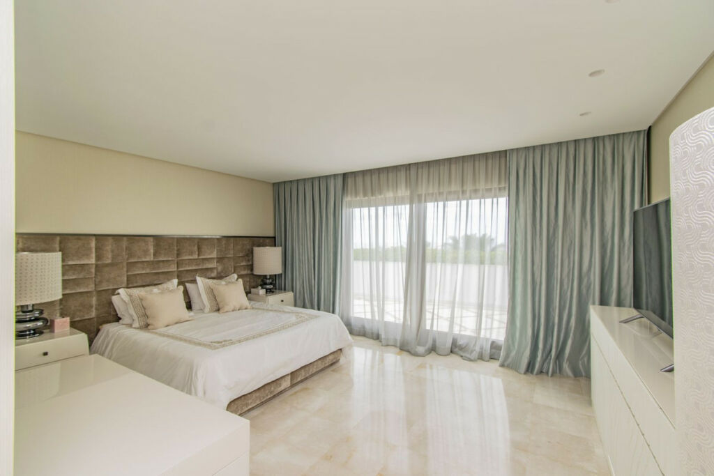 Penthouse Estepona Málaga - image 6