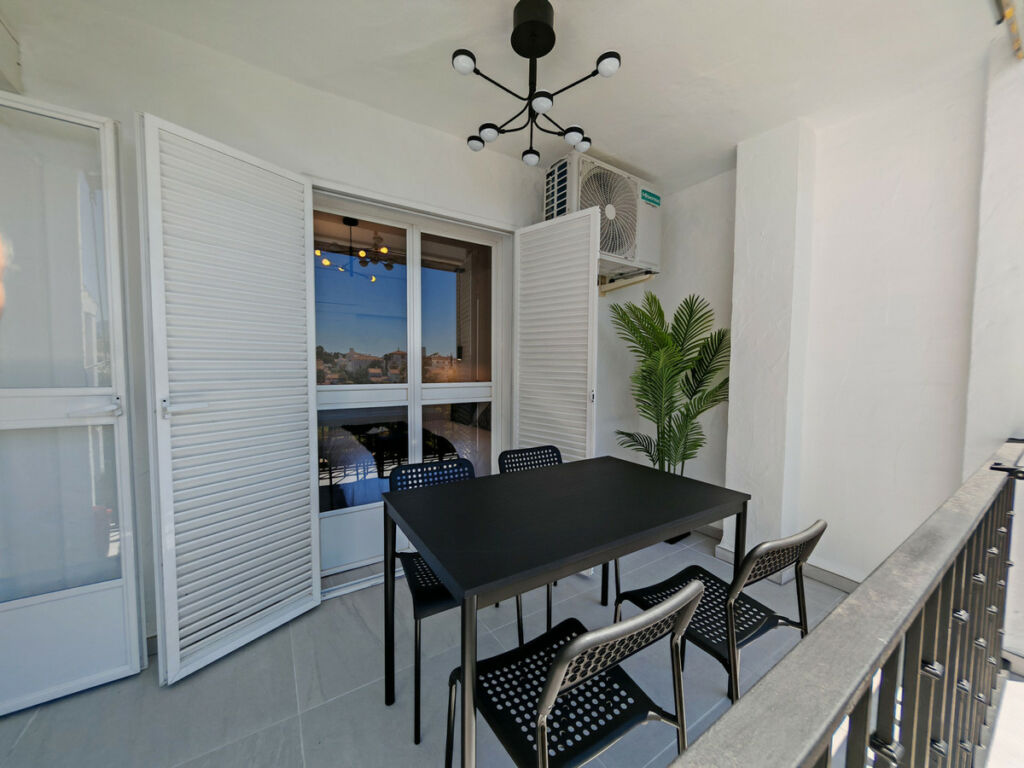 Penthouse Estepona Málaga - image 6
