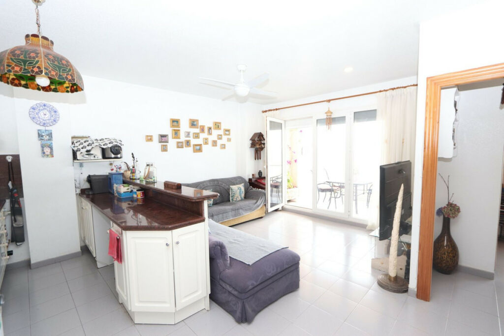 Middle Floor Apartment Playa Flamenca Alicante - image 6