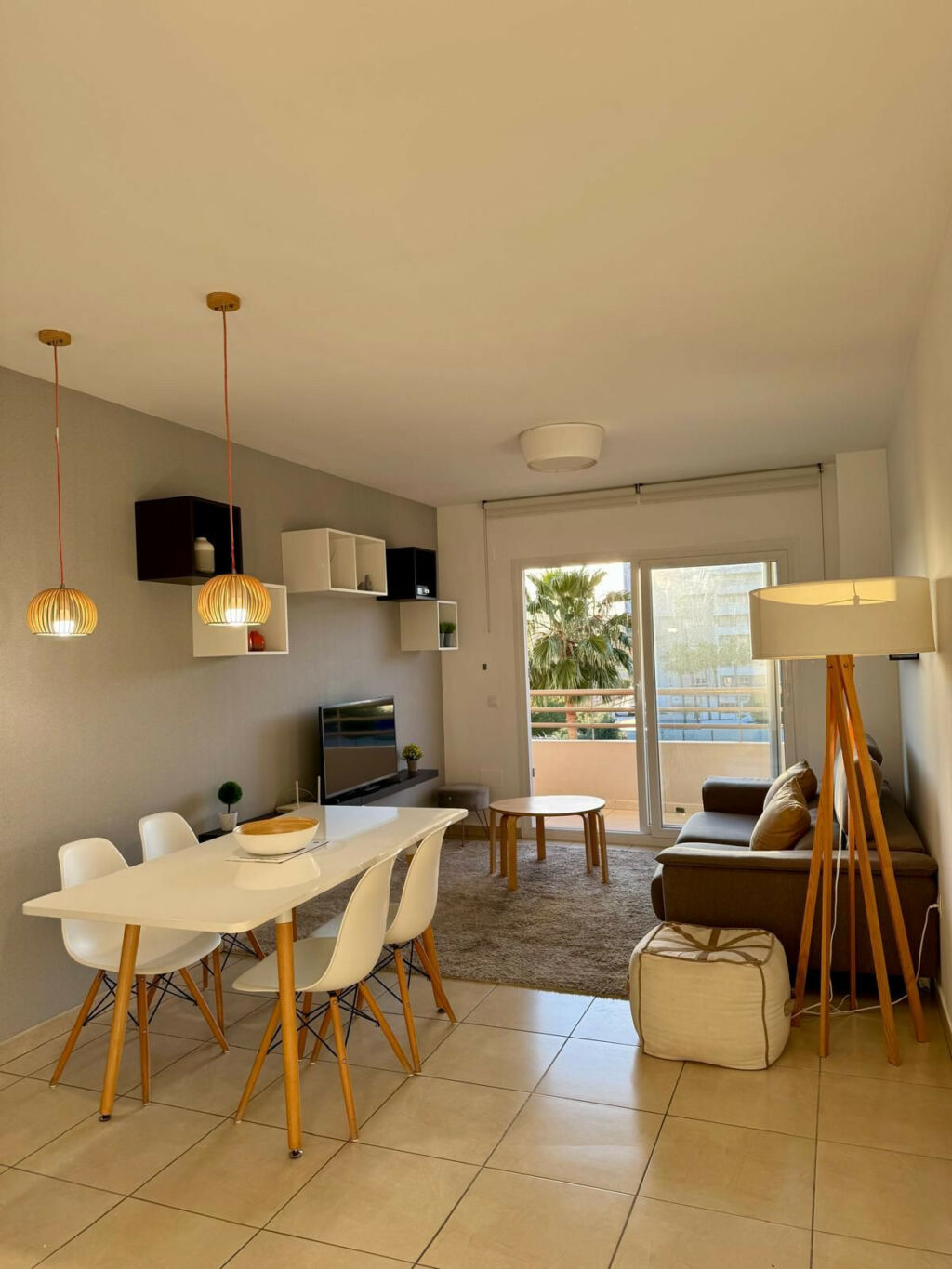 Middle Floor Apartment La Campana Málaga - image 6