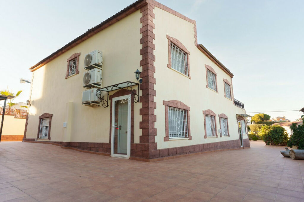 Detached Villa Los Balcones Alicante - image 63