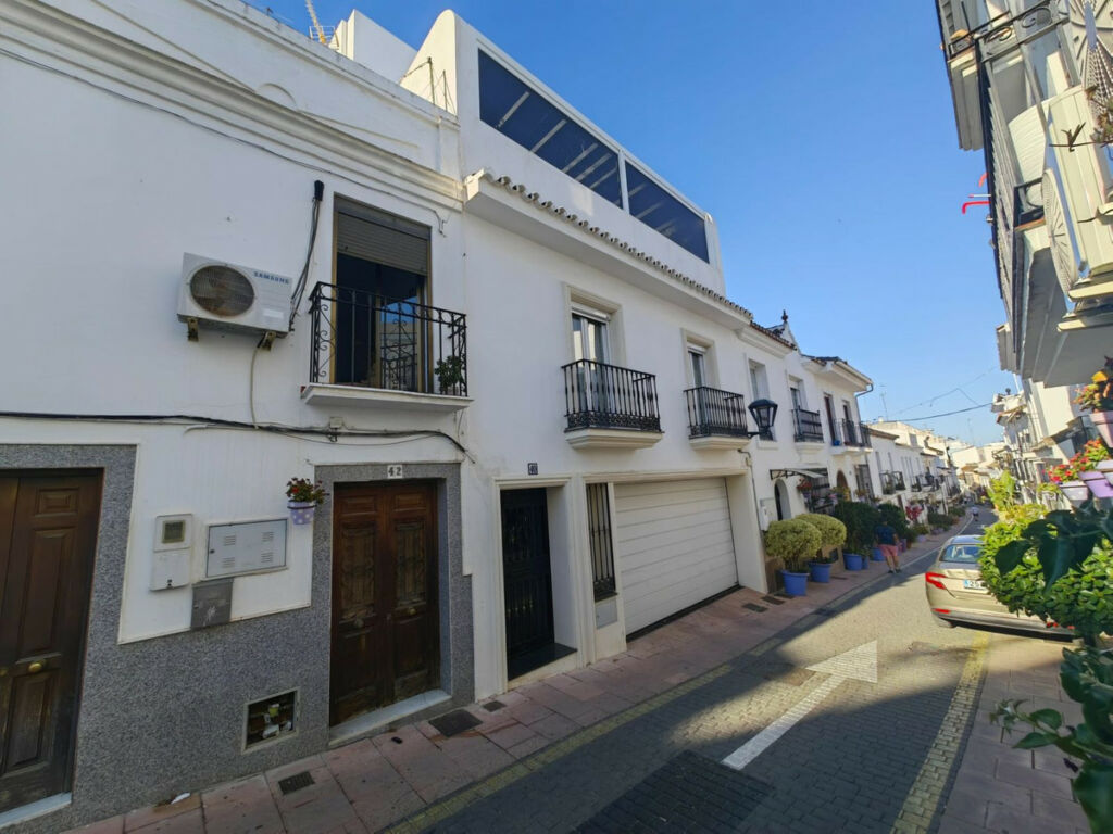 Detached Villa Estepona Málaga - image 66