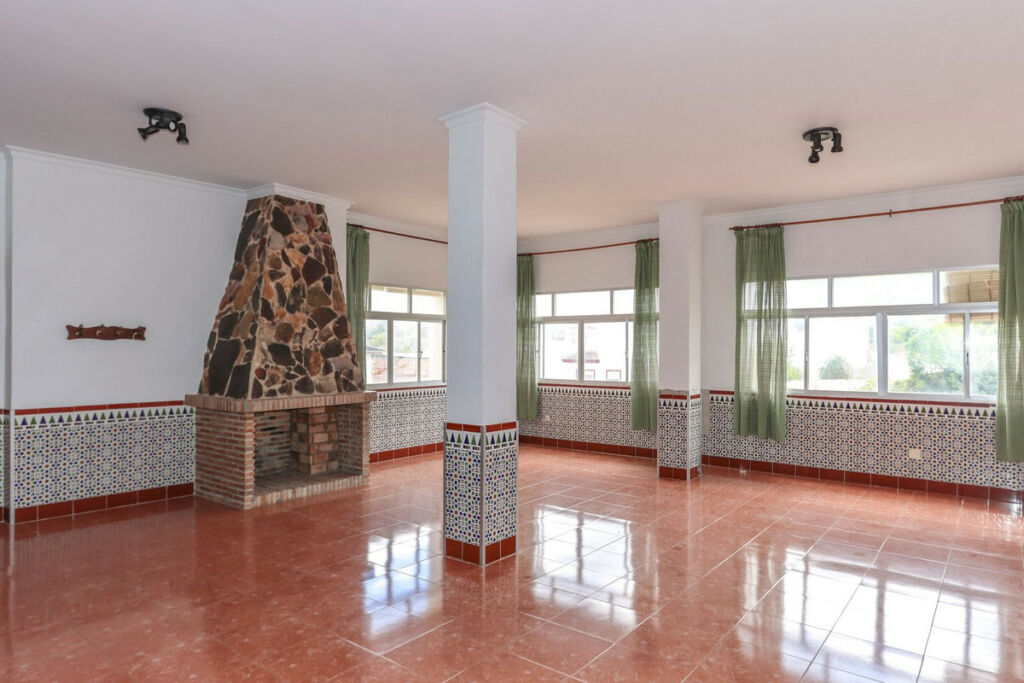 Hostel Tolox Málaga - image 7