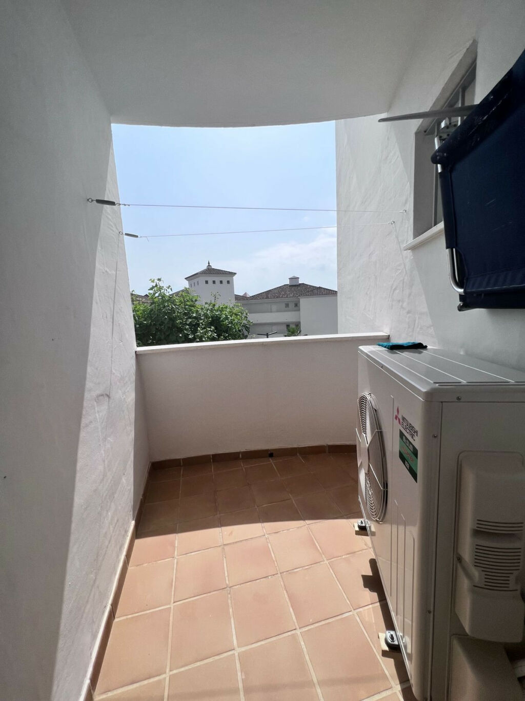 Middle Floor Apartment Manilva Málaga - image 7