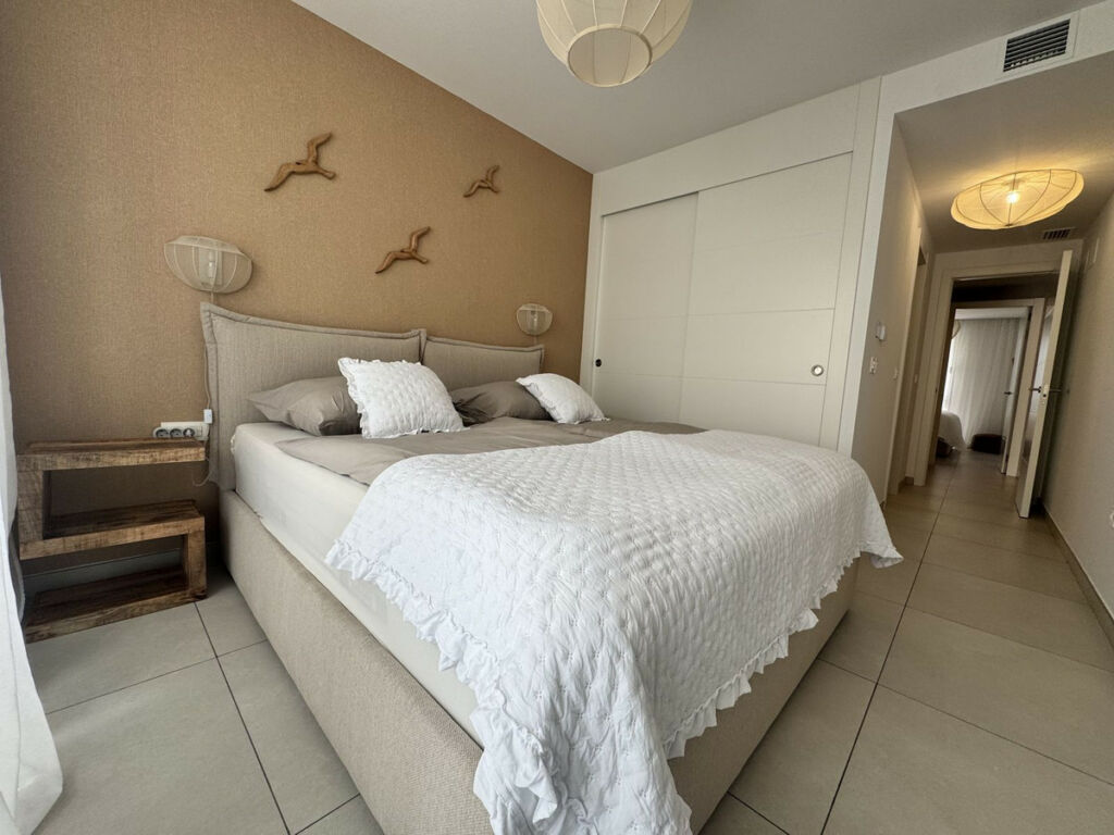 Middle Floor Apartment Elviria Málaga - image 7