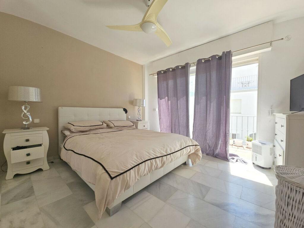 Semi-Detached House Atalaya Málaga - image 7