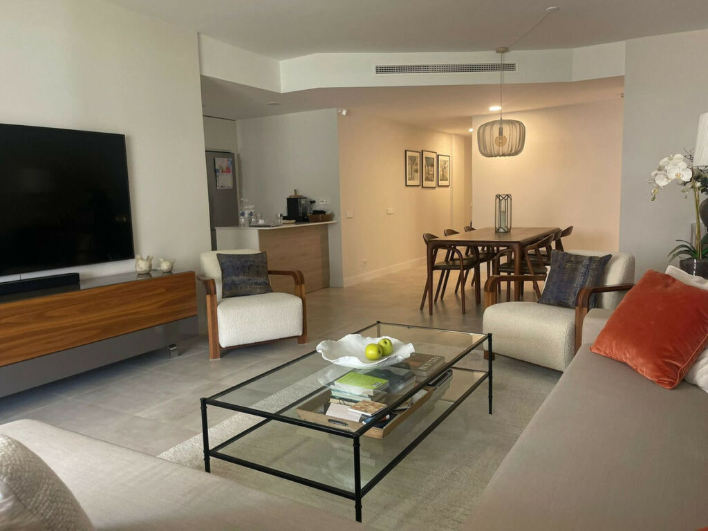 Ground Floor Apartment Estepona Málaga - image 3
