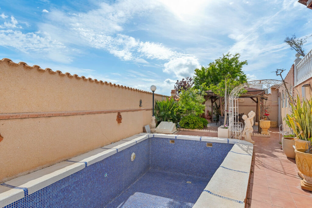 Detached Villa Ciudad Quesada Alicante - image 7