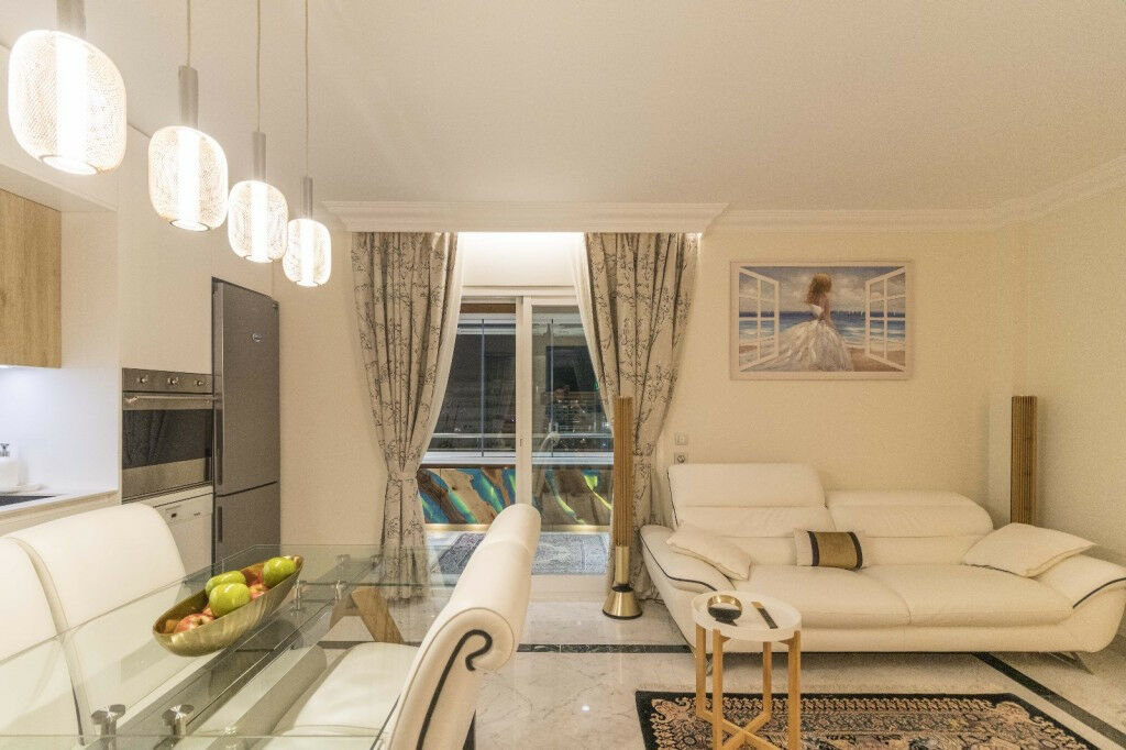 Middle Floor Apartment Puerto Banús Málaga - image 11