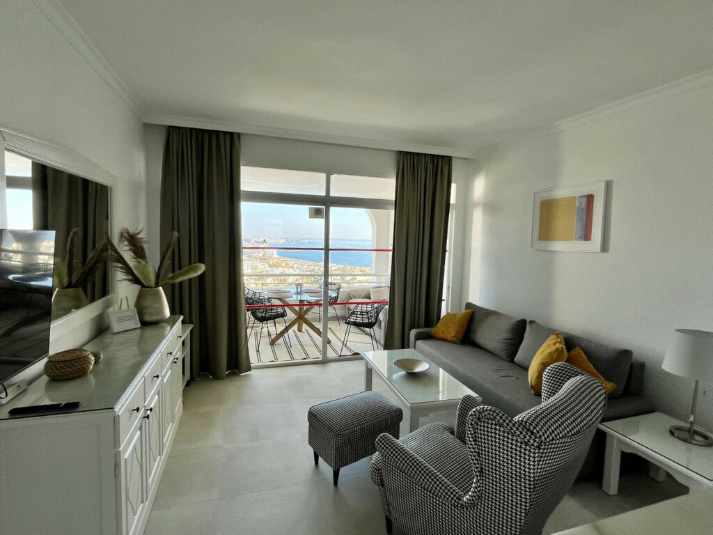 Middle Floor Apartment Riviera del Sol Málaga - image 7