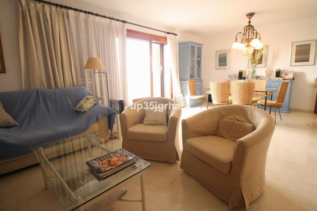 Penthouse Estepona Málaga - image 7