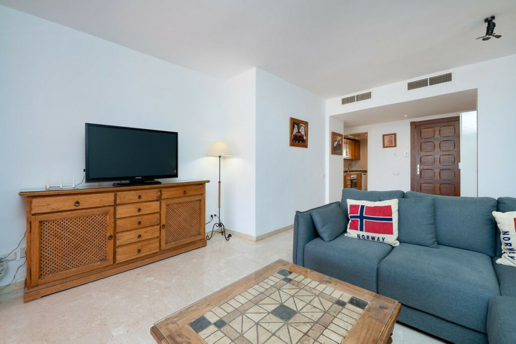 Ground Floor Apartment Calahonda Málaga - image 7