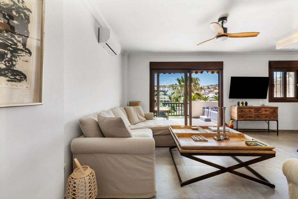 Semi-Detached House Riviera del Sol Málaga - image 7