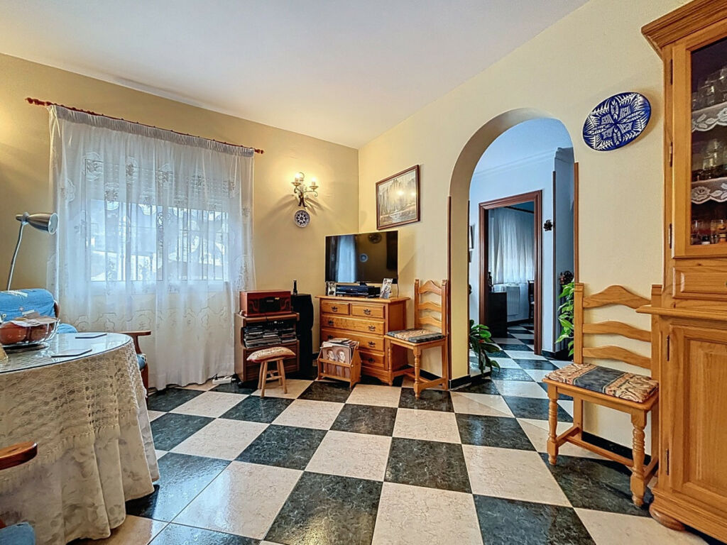 Detached Villa La Viñuela Málaga - image 7