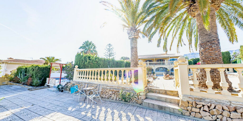 Detached Villa La Nucia Alicante - image 10