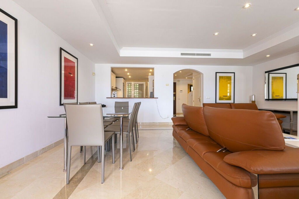 Townhouse Los Arqueros Málaga - image 7