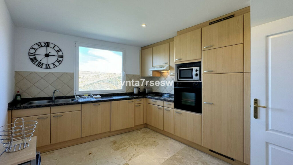 Middle Floor Apartment Riviera del Sol Málaga - image 7