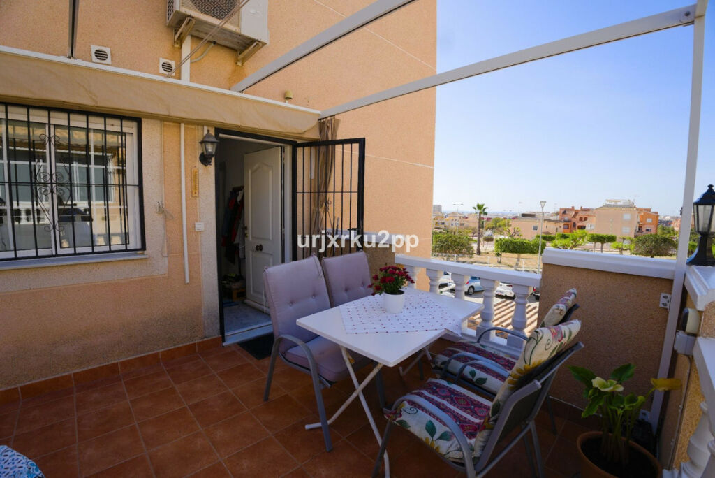 Townhouse Torrevieja Alicante - image 7