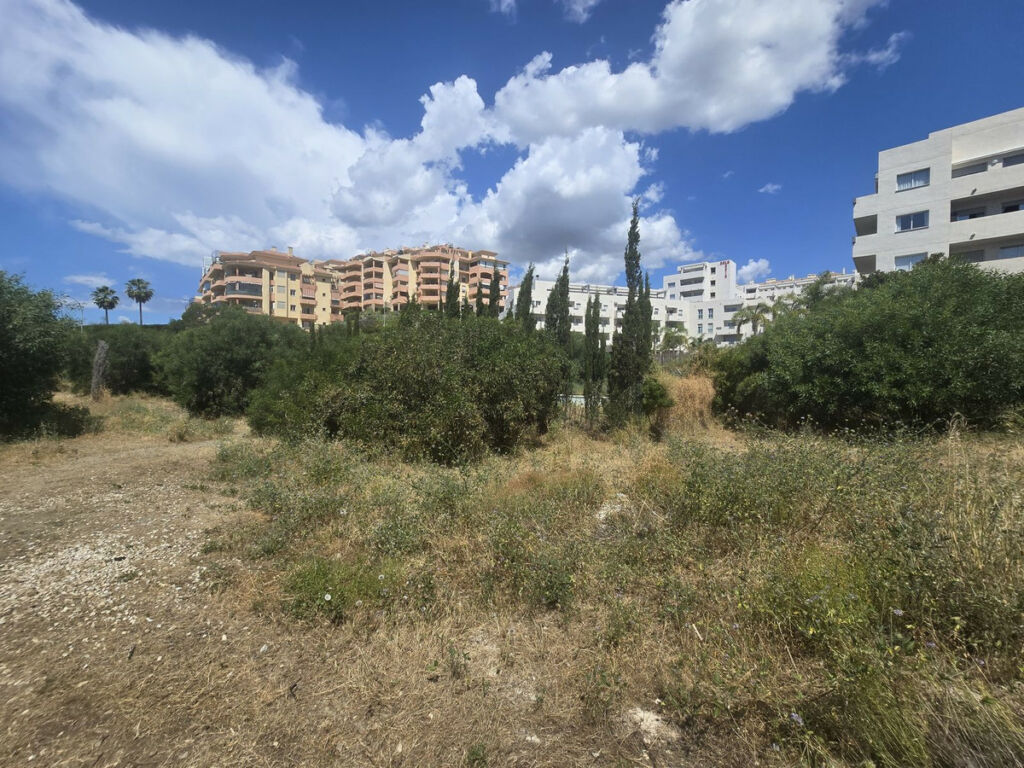 Residential Plot Riviera del Sol Málaga - image 7