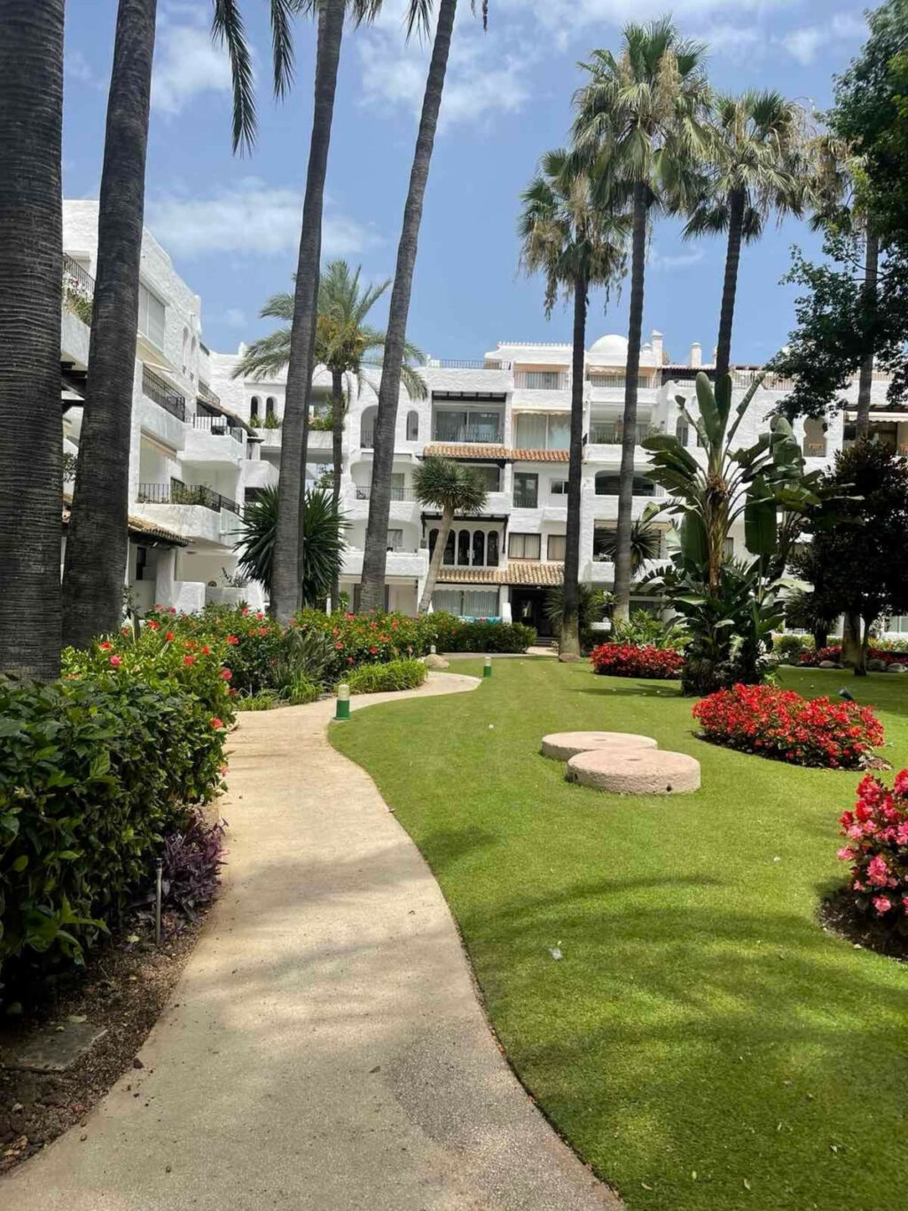 Ground Floor Apartment Puerto Banús Málaga - image 7