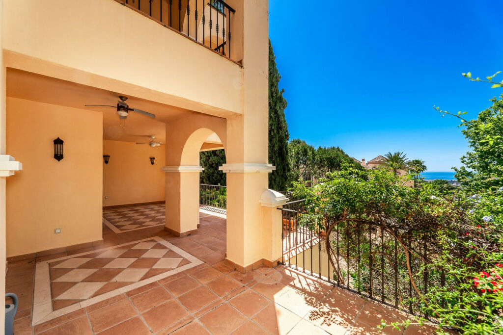 Ground Floor Apartment La Quinta Málaga - image 7