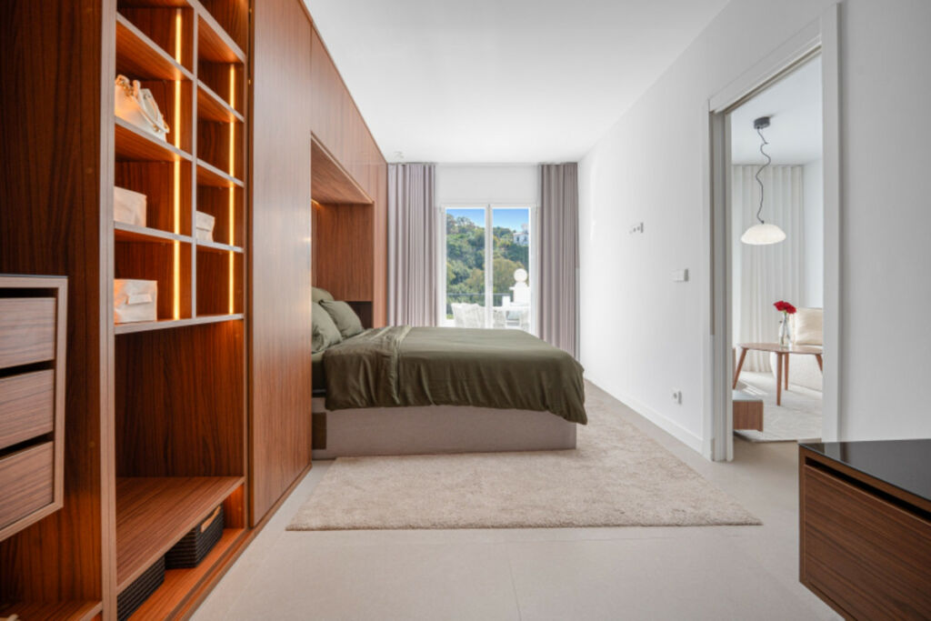 Middle Floor Apartment Benahavís Málaga - image 7