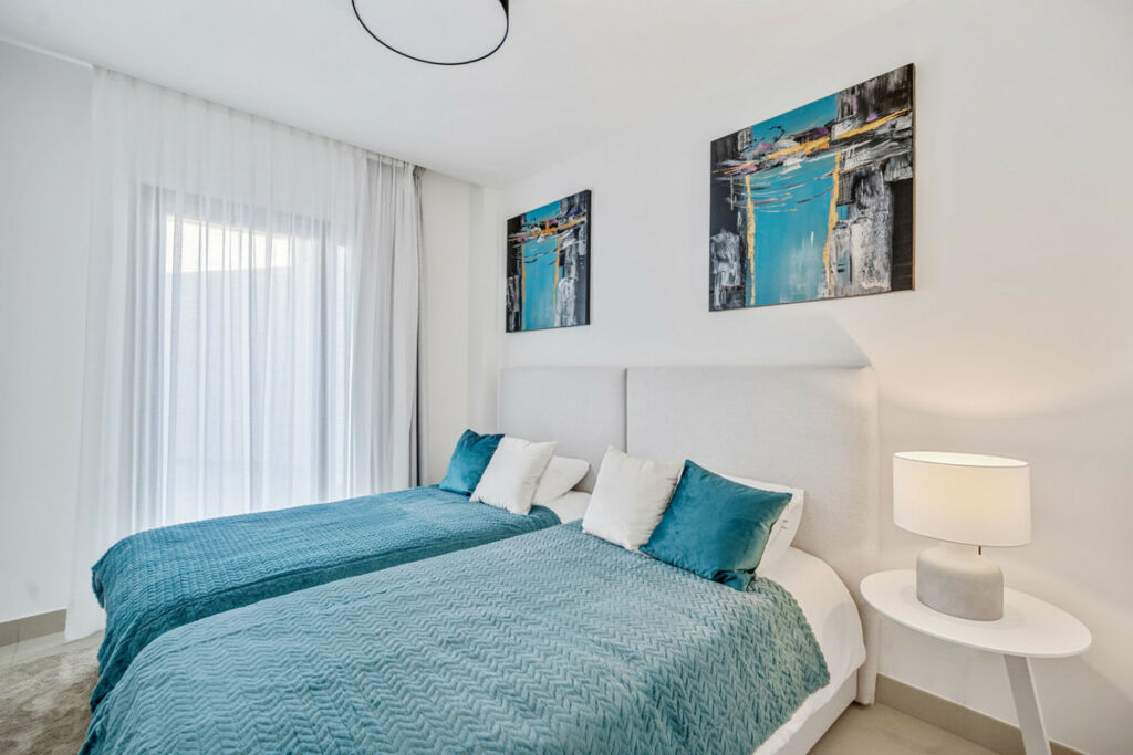Middle Floor Apartment Calanova Golf Málaga - image 7