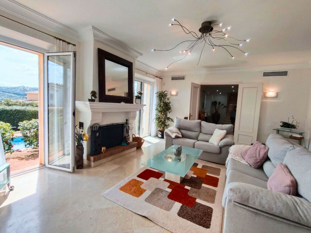 Detached Villa Sotogrande Alto Cádiz - image 7