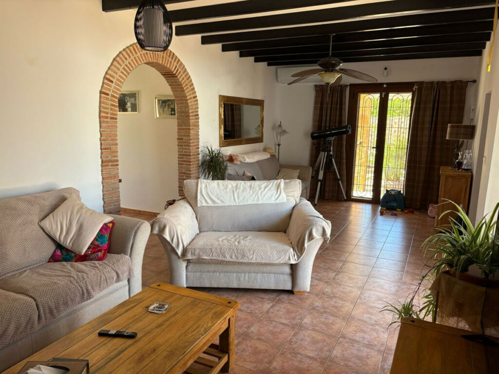 Detached Villa Jacarilla Alicante - image 7