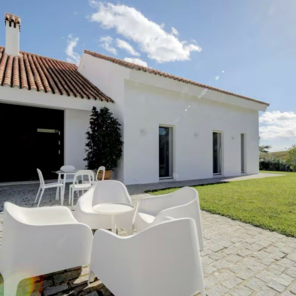 Detached Villa Manilva Málaga - image 13