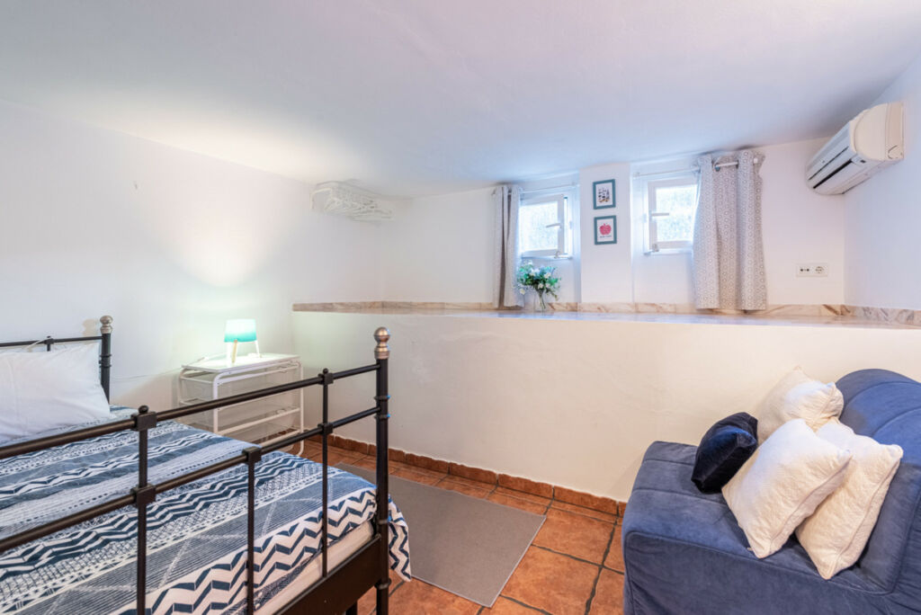 Ground Floor Apartment Benahavís Málaga - image 8