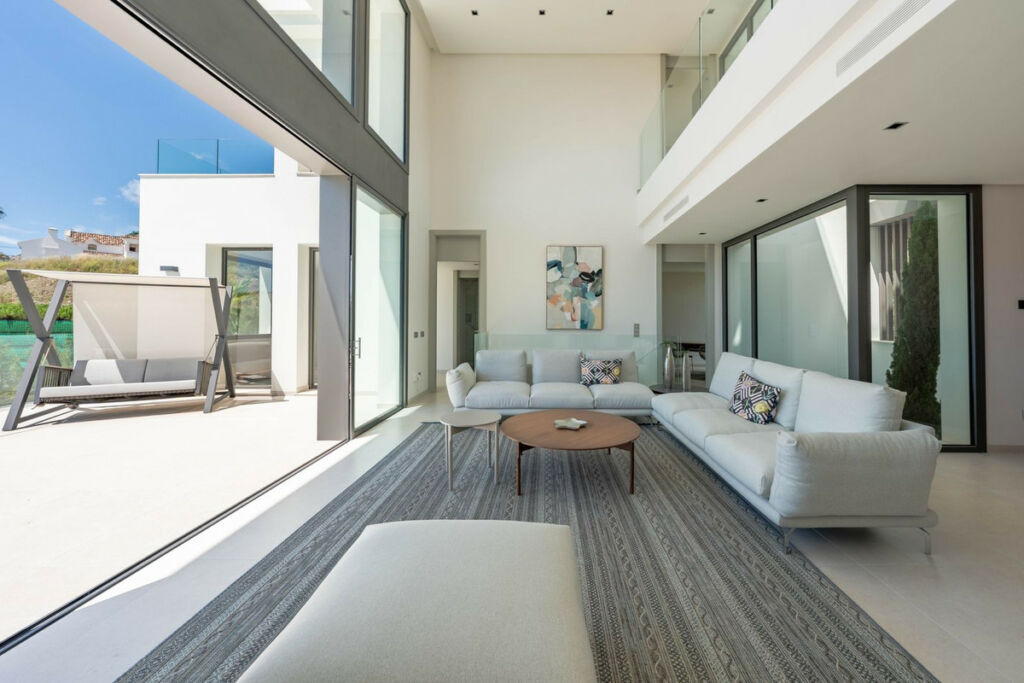 Detached Villa La Quinta Málaga - image 8