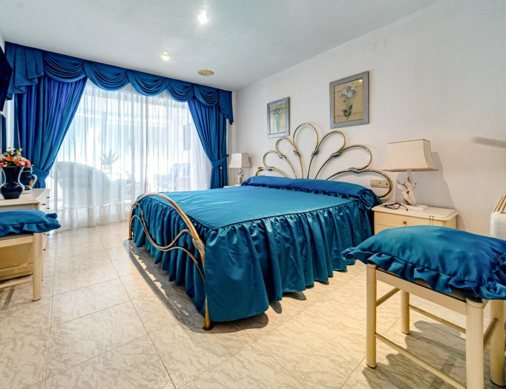 Middle Floor Apartment Benidorm Alicante - image 8
