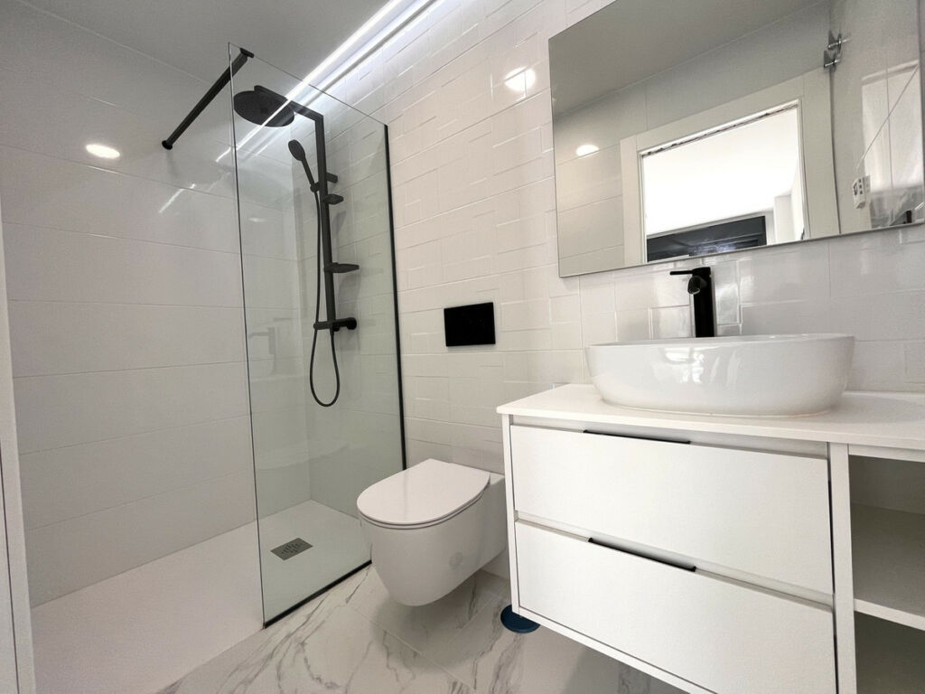 Ground Floor Apartment Playa Flamenca Alicante - image 8