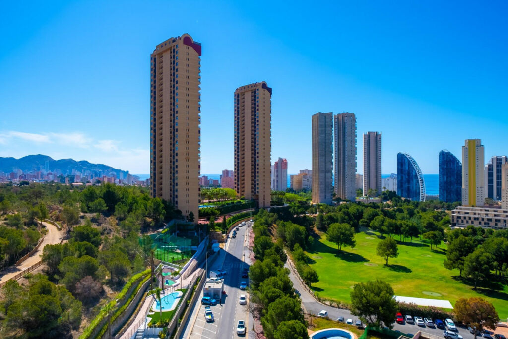 Middle Floor Apartment Benidorm Alicante - image 10