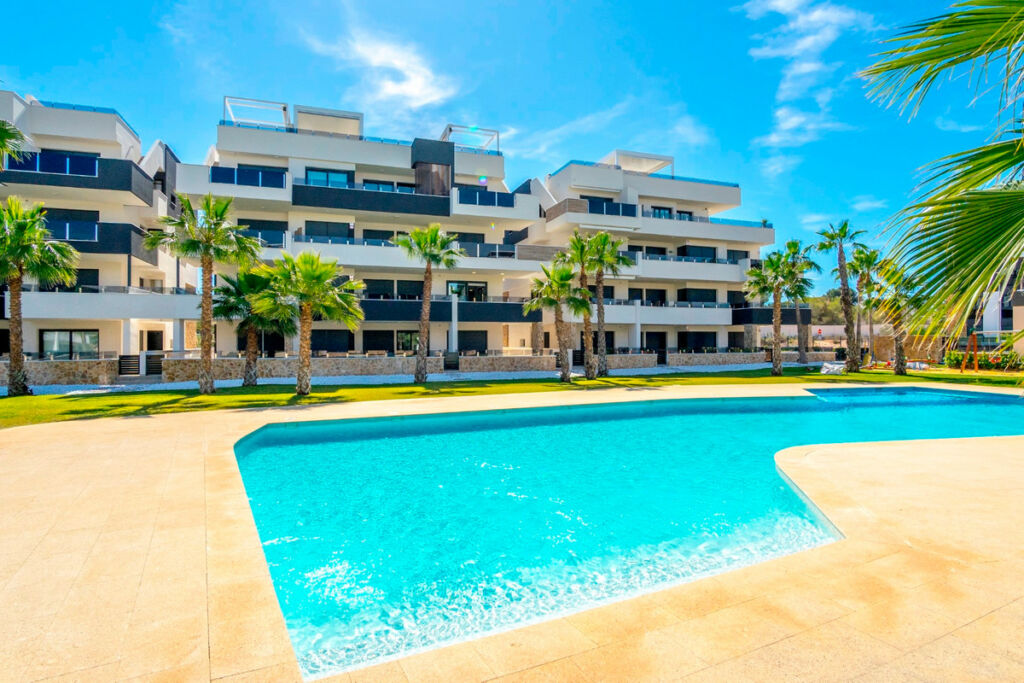 Middle Floor Apartment Los Altos Alicante - image 8
