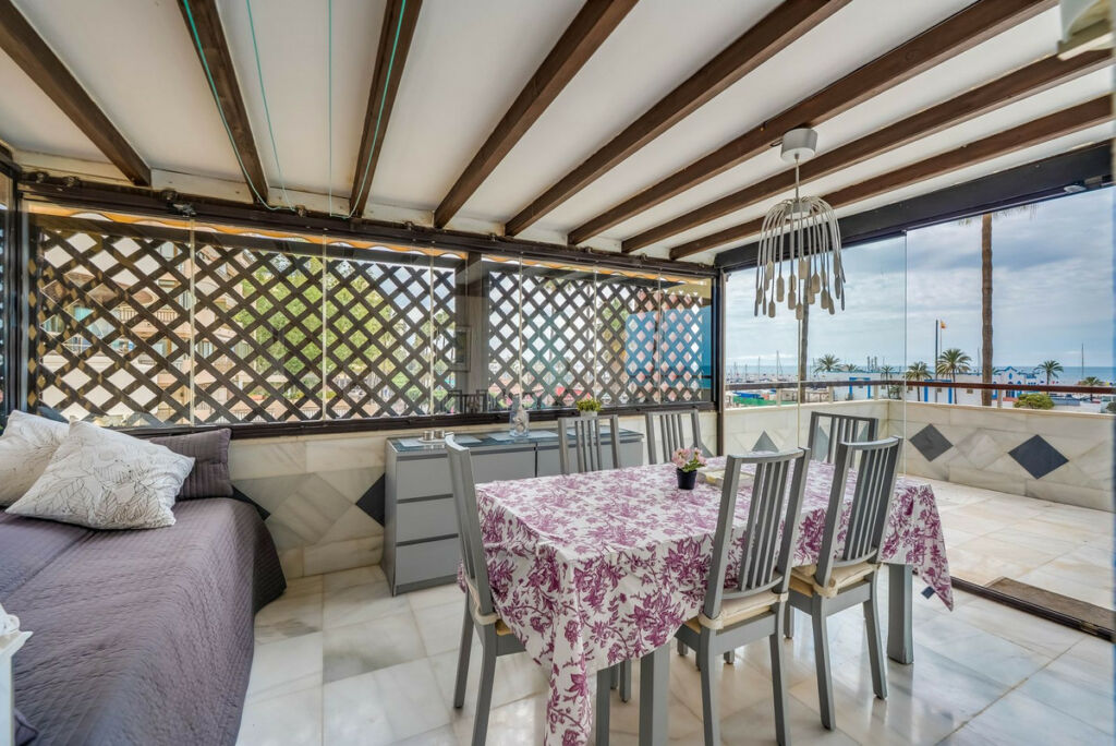 Middle Floor Apartment Marbella Málaga - image 8