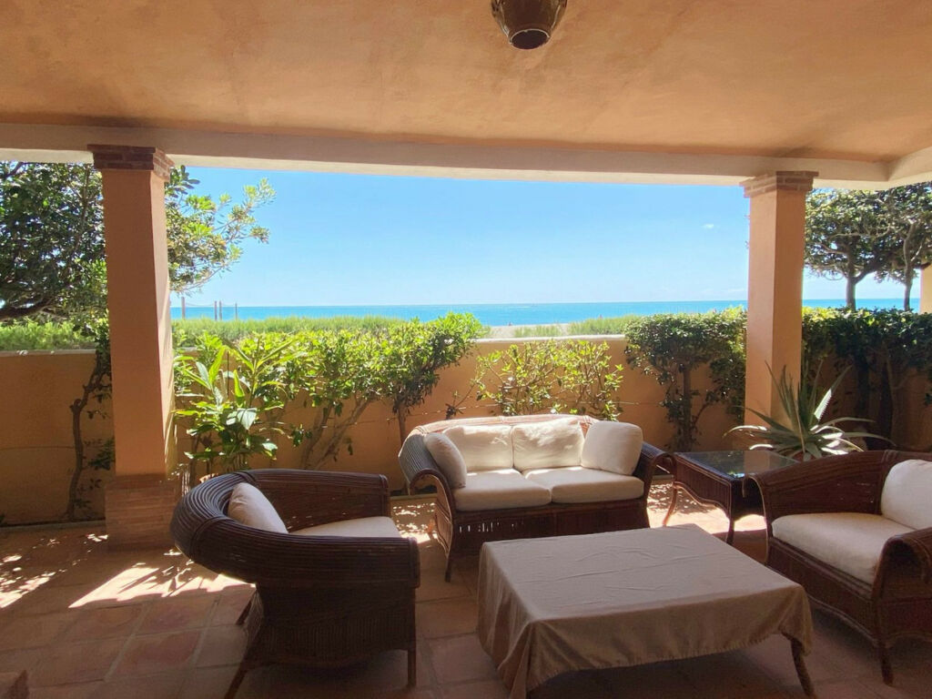 Townhouse Casares Playa Málaga - image 8