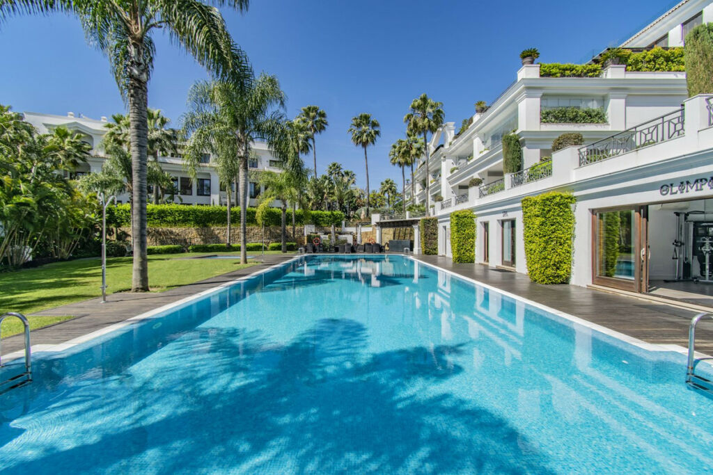 Penthouse Estepona Málaga - image 8