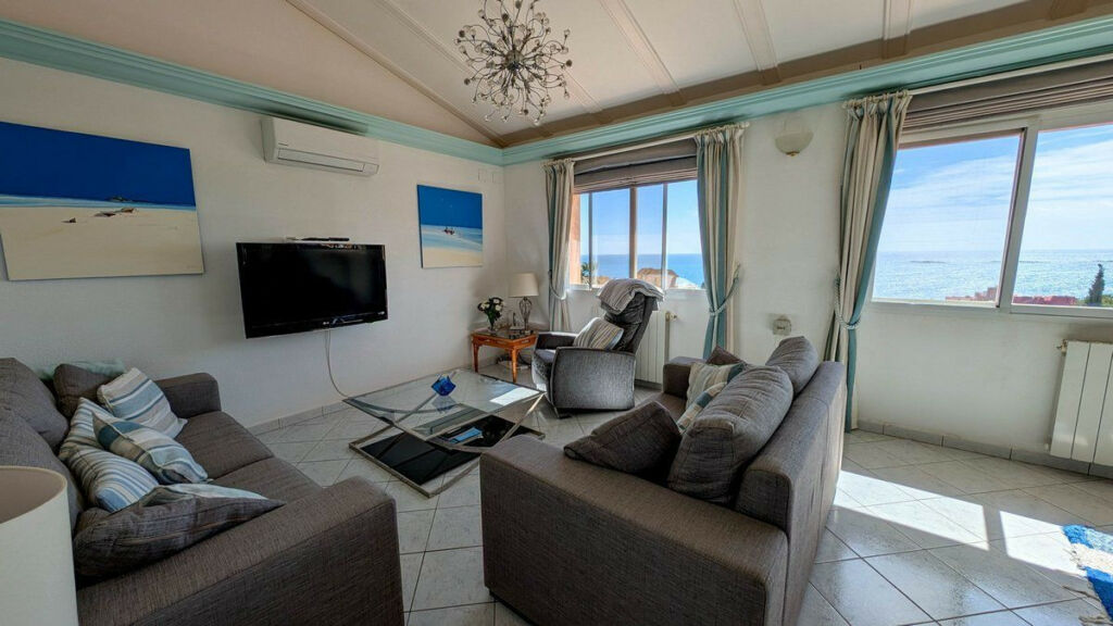 Detached Villa Calpe Alicante - image 8
