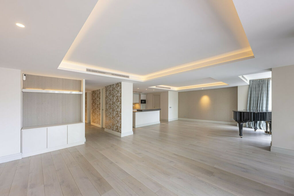 Middle Floor Apartment Marbella Málaga - image 8