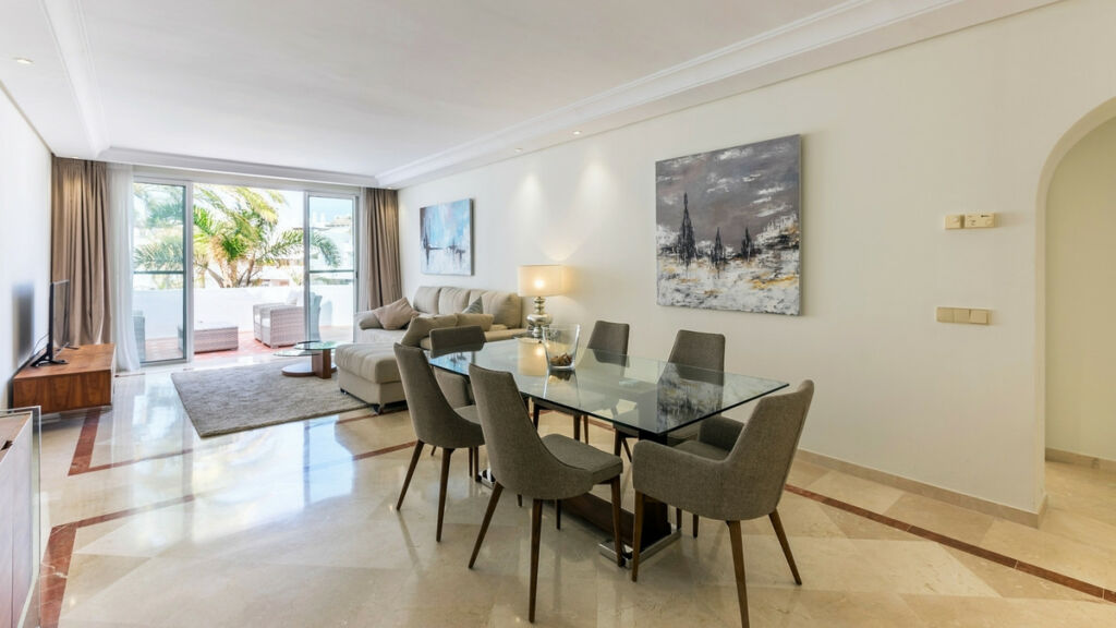 Penthouse Puerto Banús Málaga - image 8