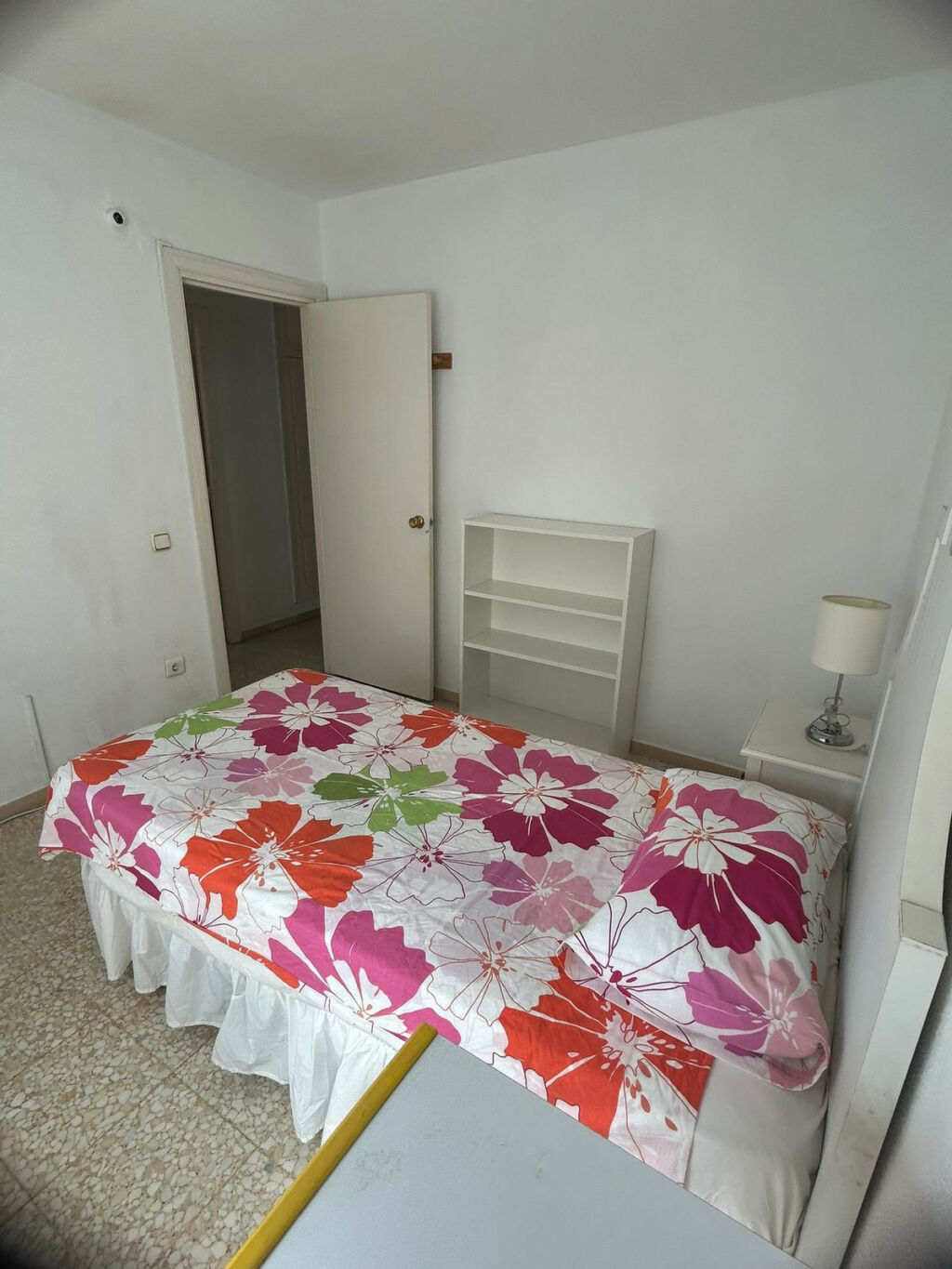 Middle Floor Apartment Estepona Málaga - image 8