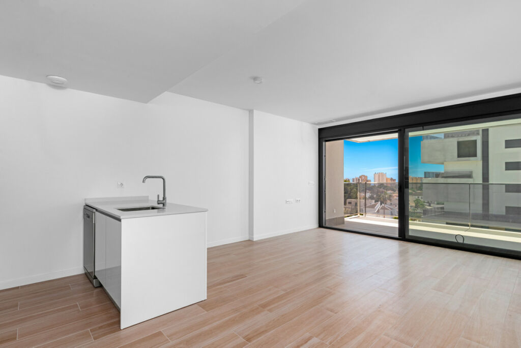 Middle Floor Apartment Campoamor Alicante - image 8