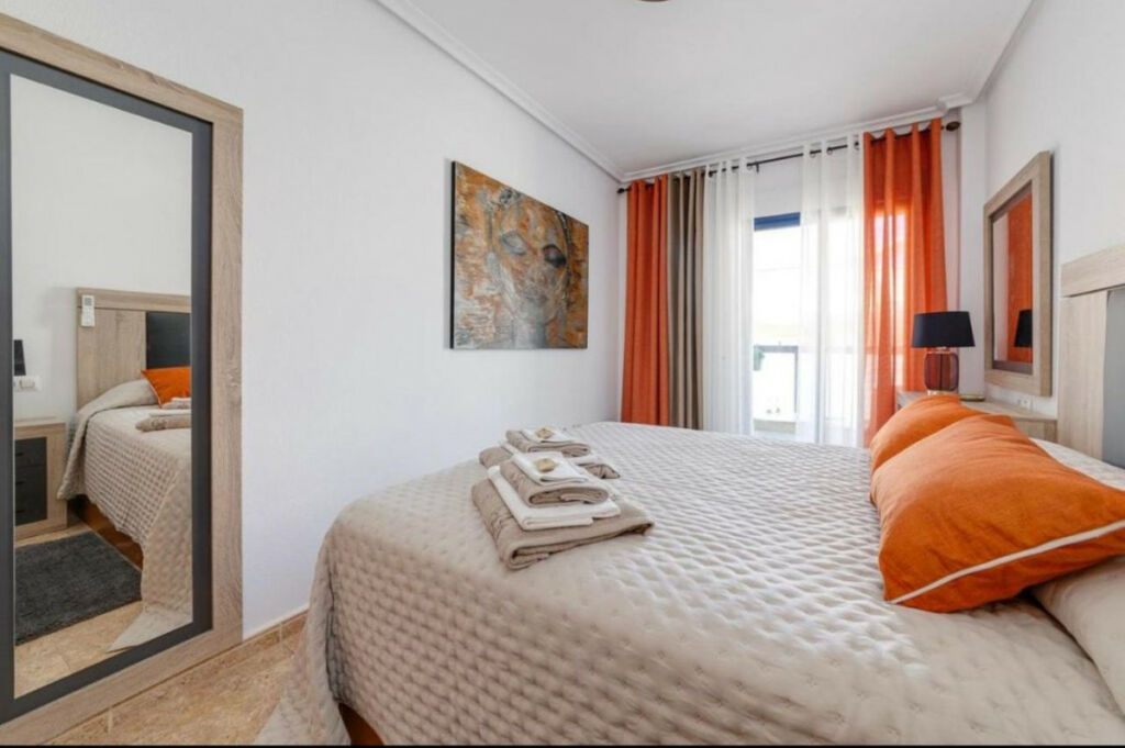 Penthouse Cabo Roig Alicante - image 8