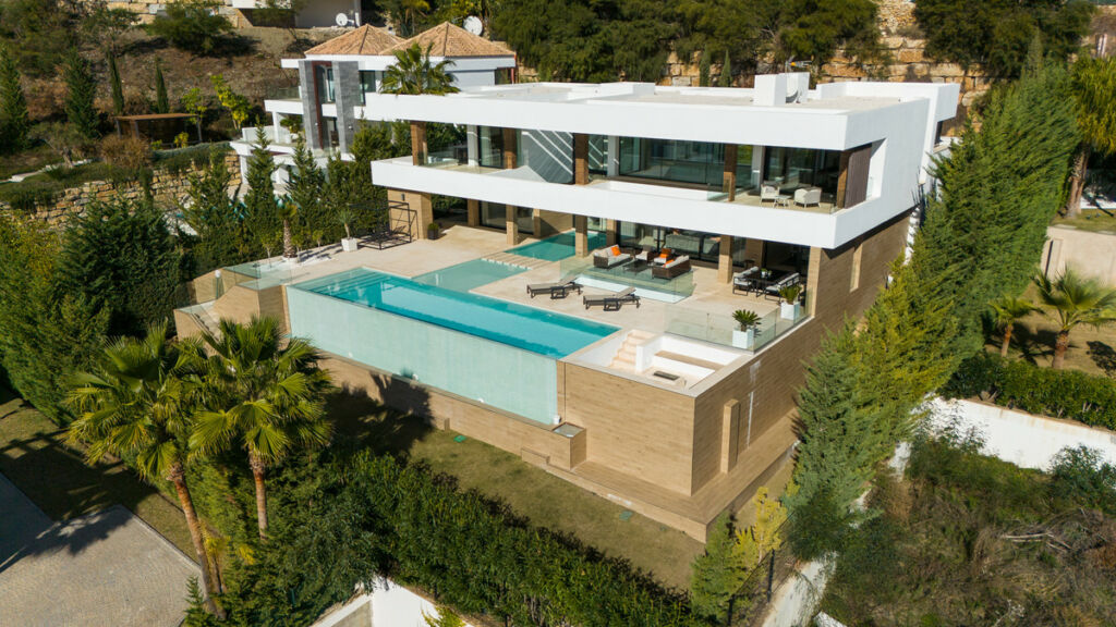 Detached Villa Benahavís Málaga - image 8