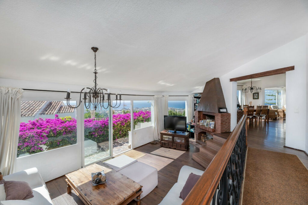 Detached Villa Benalmadena Málaga - image 8